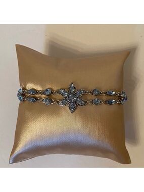 GIVENCHY BRACELET LINKS SILVER TONE BLUE FACETED CRYSTAL FLOWER SIGNED 7” LUXURY